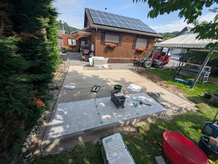 Terrasse et allée réalisées à Aywaille