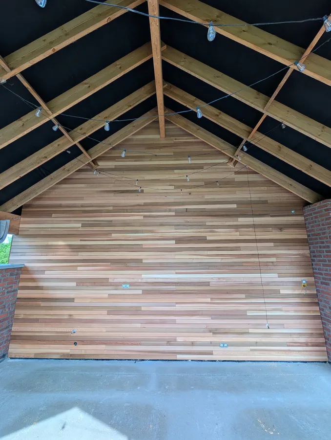 Terrasse et bardage bois réalisés à Haneffe