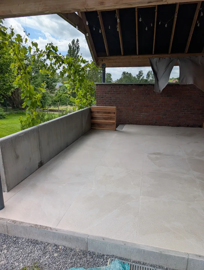 Terrasse et bardage bois réalisés à Haneffe