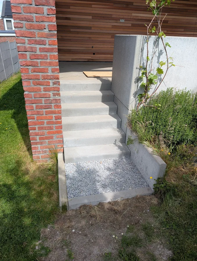 Terrasse et bardage bois réalisés à Haneffe